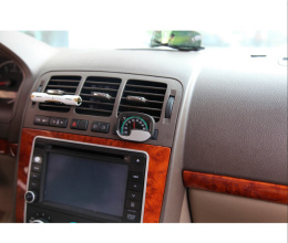 Termometr auto ALD -20 do +60 mały analogowy taśma 3M