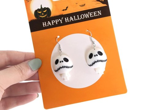 Nowoczesne kolczyki Halloweenowe - akcentuj swój styl!