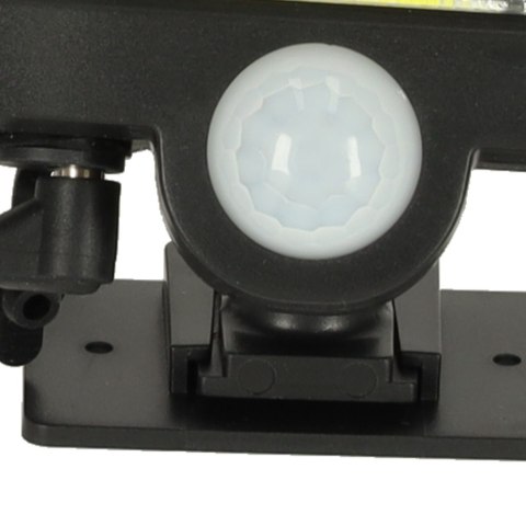Lampa solarna z czujnikiem ruchu i zmierzchu - komfort świecenia bez granic