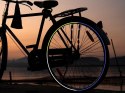 Taśma odblaskowa do rowerów, motorów i samochodów - 8m z samoprzylepną powierzchnią