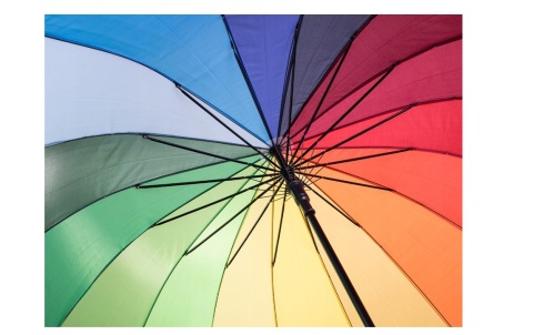 Nowoczesny parasol tęczowy - podaruj sobie kolorową ochronę przed słońcem i deszczem!