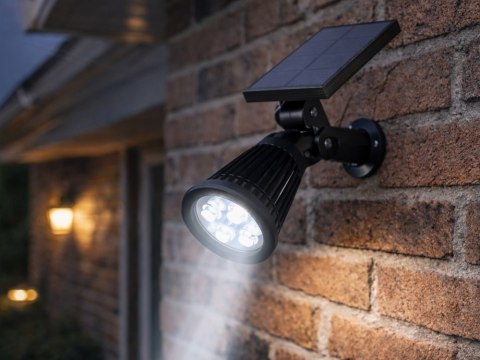 Nowoczesna lampa solarna do ogrodu z czujnikiem zmierzchu i regulacją kąta świecenia