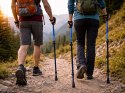 Nowoczesne kijki trekkingowe do odkrywania świata
