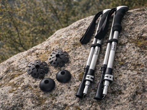 Nowoczesne trekkingowe kijki do górskiej wędrówki