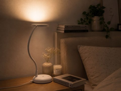 Nowoczesna lampka LED z elastycznym ramieniem i dotykowym sterowaniem