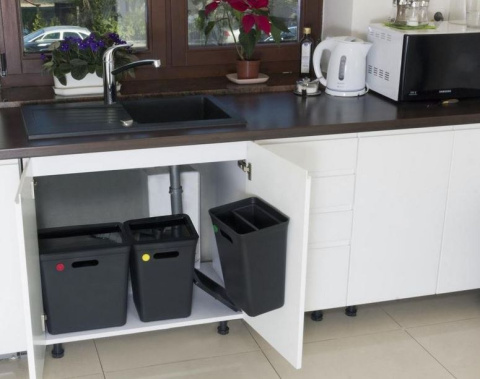 Kosz śmieci IFE kubeł odpady 15 l czarny  